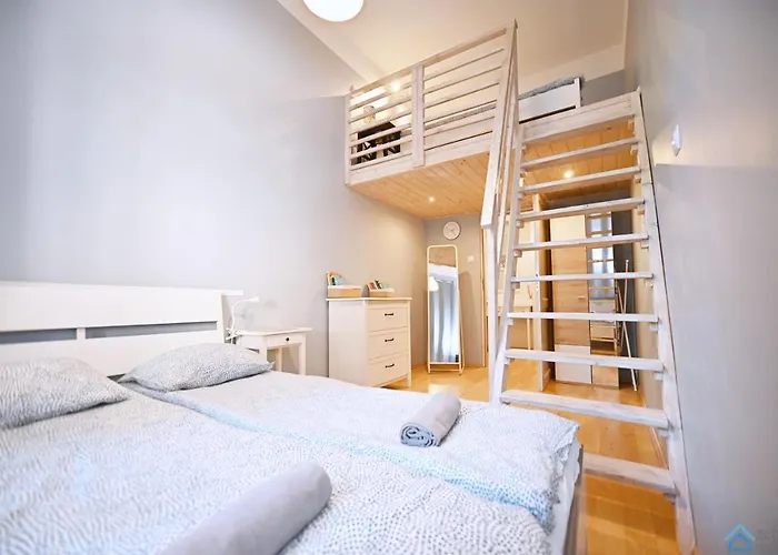 Bezowo-Niebieski Apartament 3City W Sopocie Z Parkingiem By Noclegi Renters
