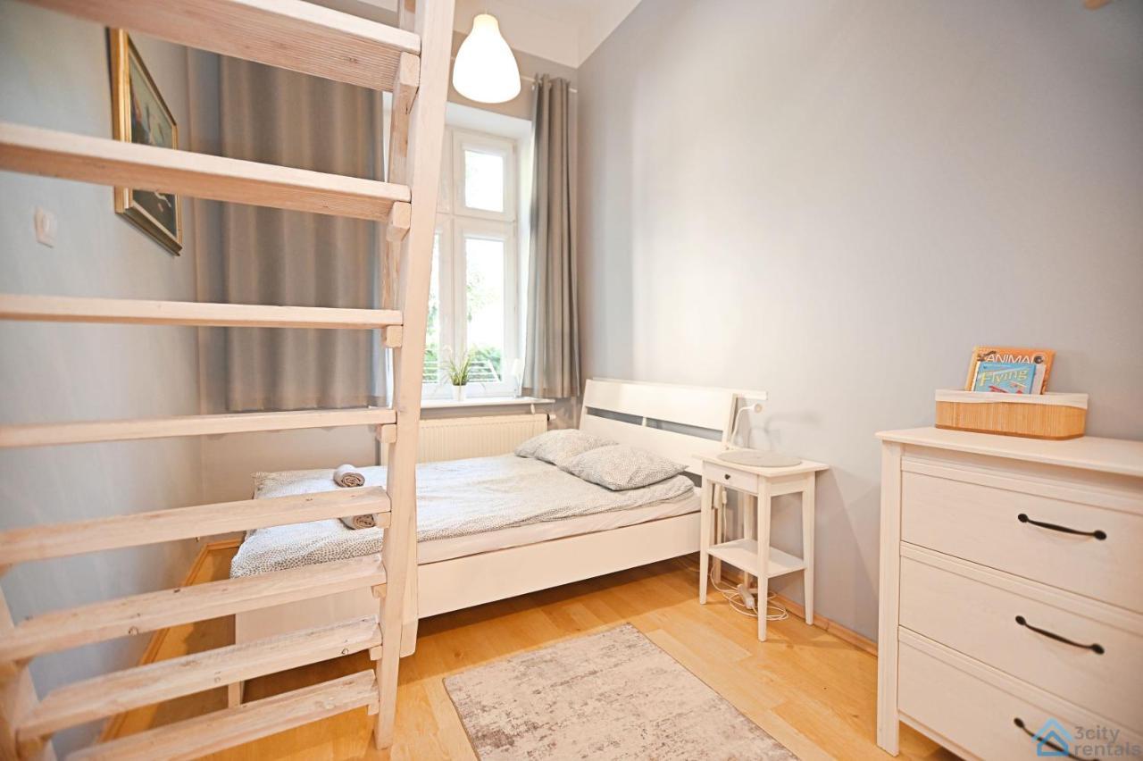 Bezowo-niebieski 3city W Sopocie Z Parkingiem By Renters Sopot
